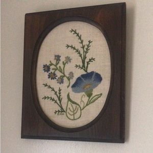 Embroidery decorative arts
